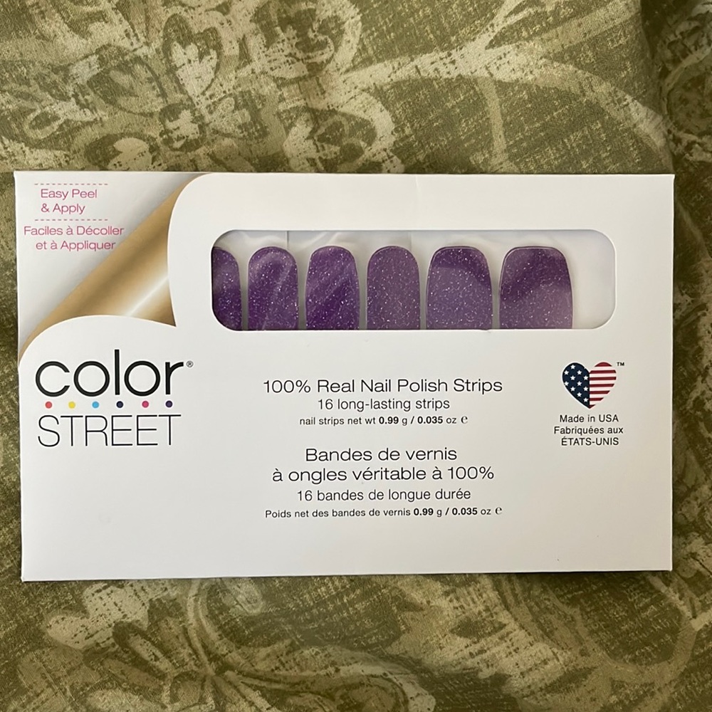 1 in 4 Color Street mail wraps